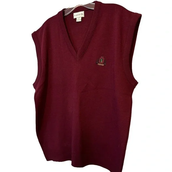 Izod Men's V-Neck Sweater Vest in Burgundy - Picture 3 of 7